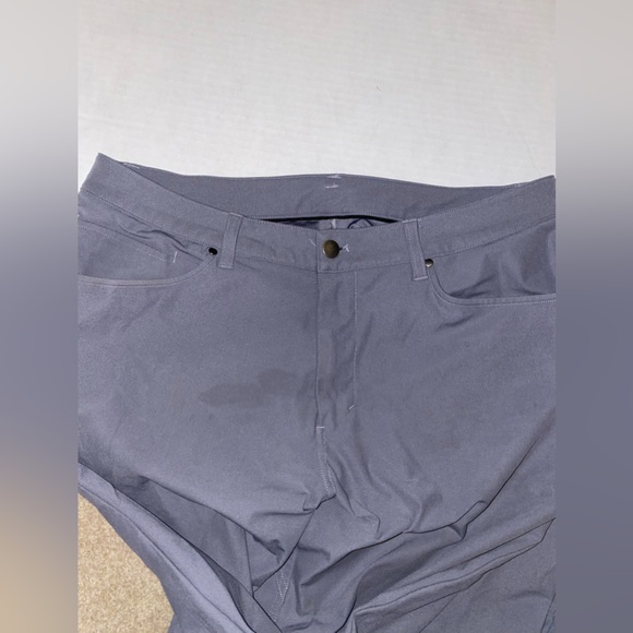 Lululemon ABC Pants MNS 34x34 Gray Chino Wrapstreme Performance Classic Fit 0055 - Picture 3 of 5